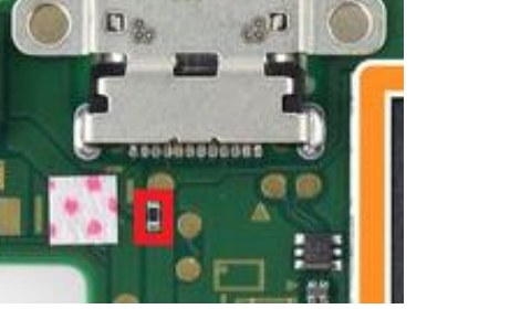Fusible del cargador USB en la placa de Nintendo Switch