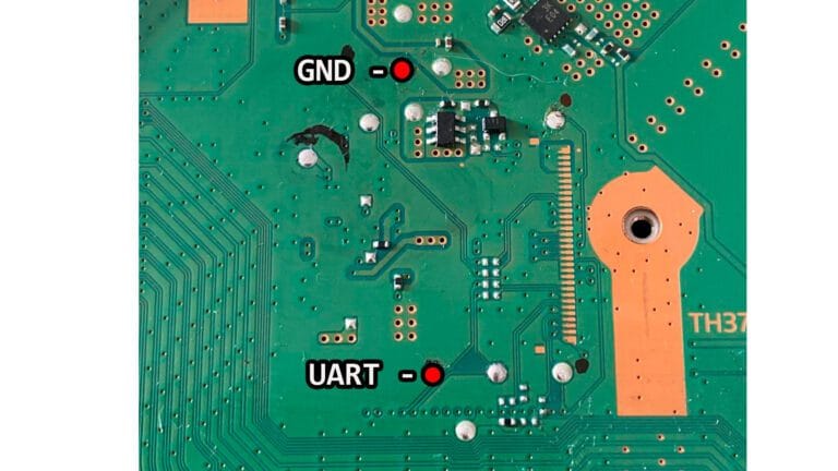 Puntos UART en placa de PS4 Slim